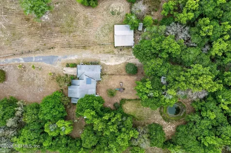 11286 J D Smith Trail Glen St. Mary FL 32040