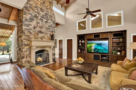 33 Corona Road Ponte Vedra Beach FL 32082