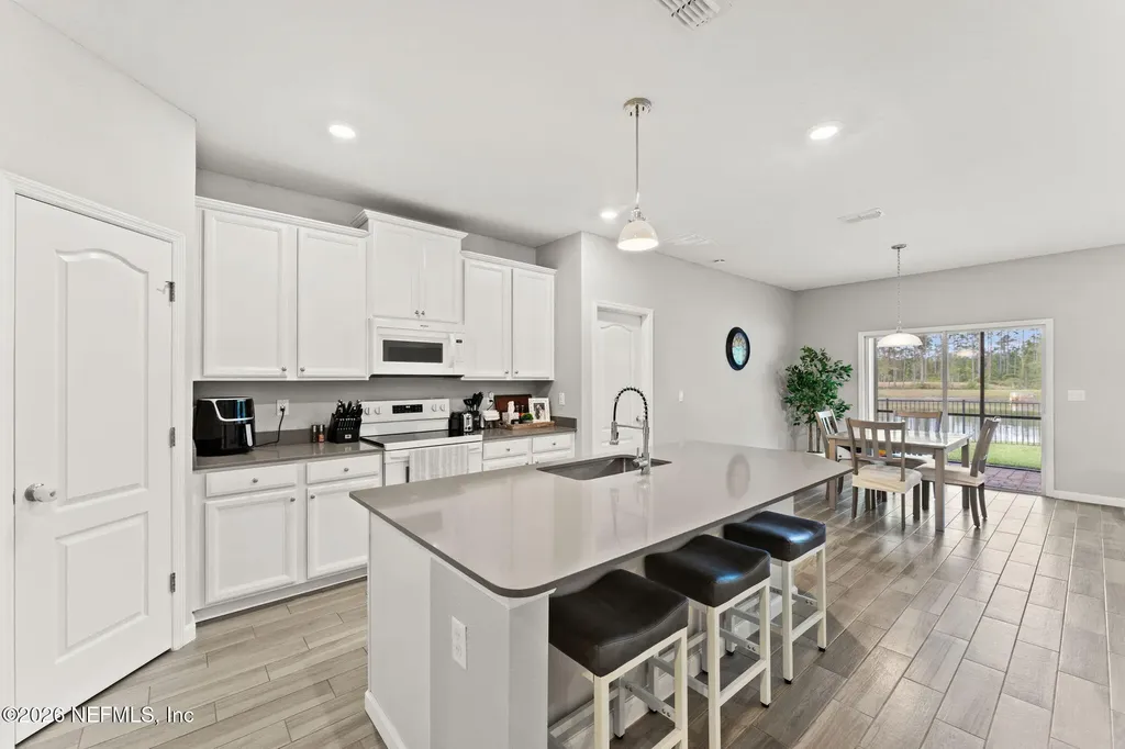15692 Stedman Lake Drive Jacksonville FL 32218