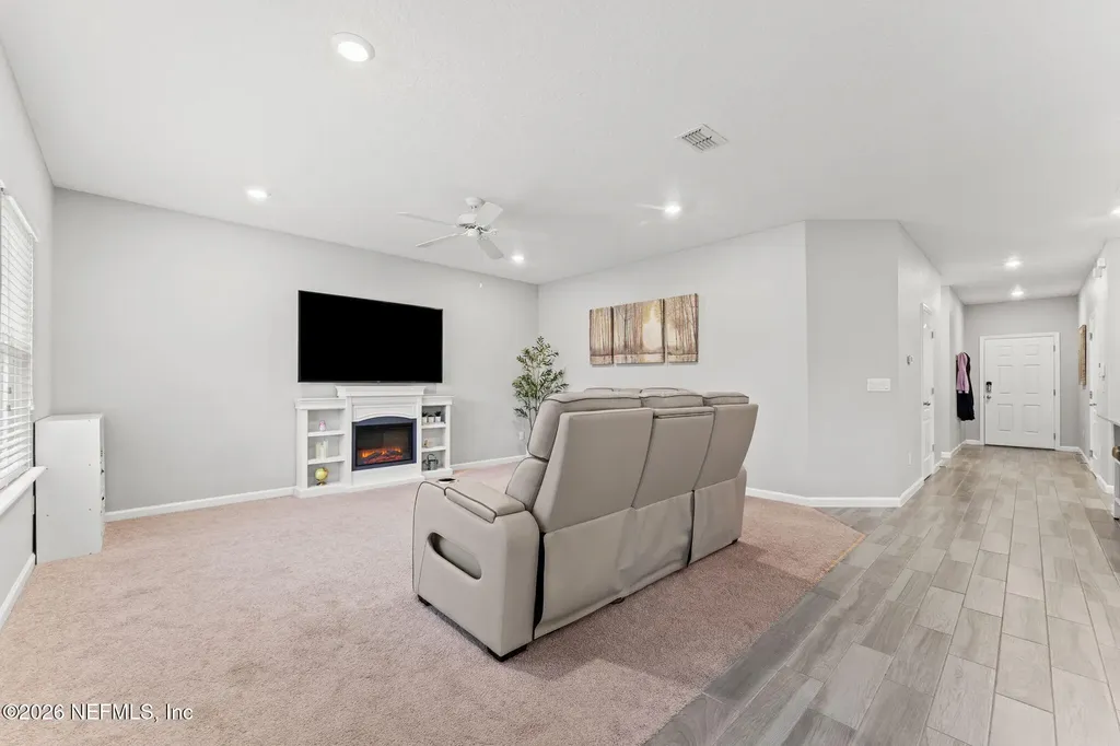 15692 Stedman Lake Drive Jacksonville FL 32218