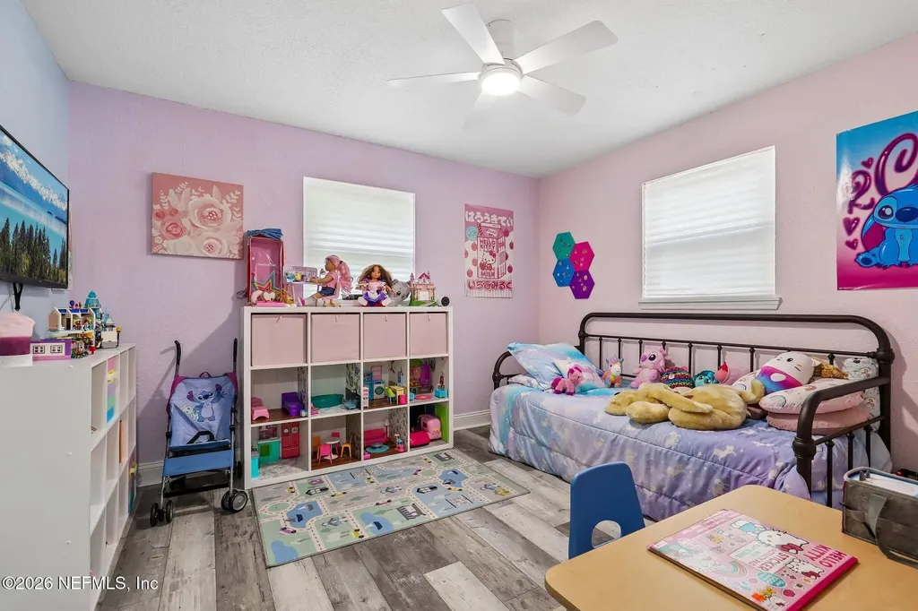 3218 Dalehurst Drive W Jacksonville FL 32277
