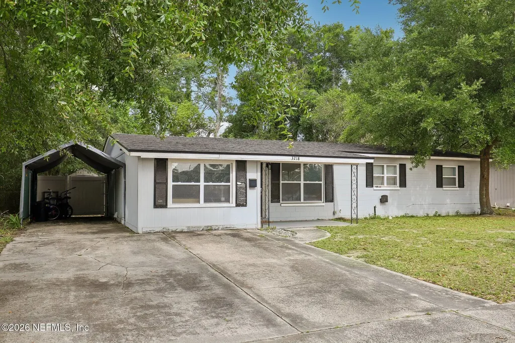 3218 Dalehurst Drive W Jacksonville FL 32277