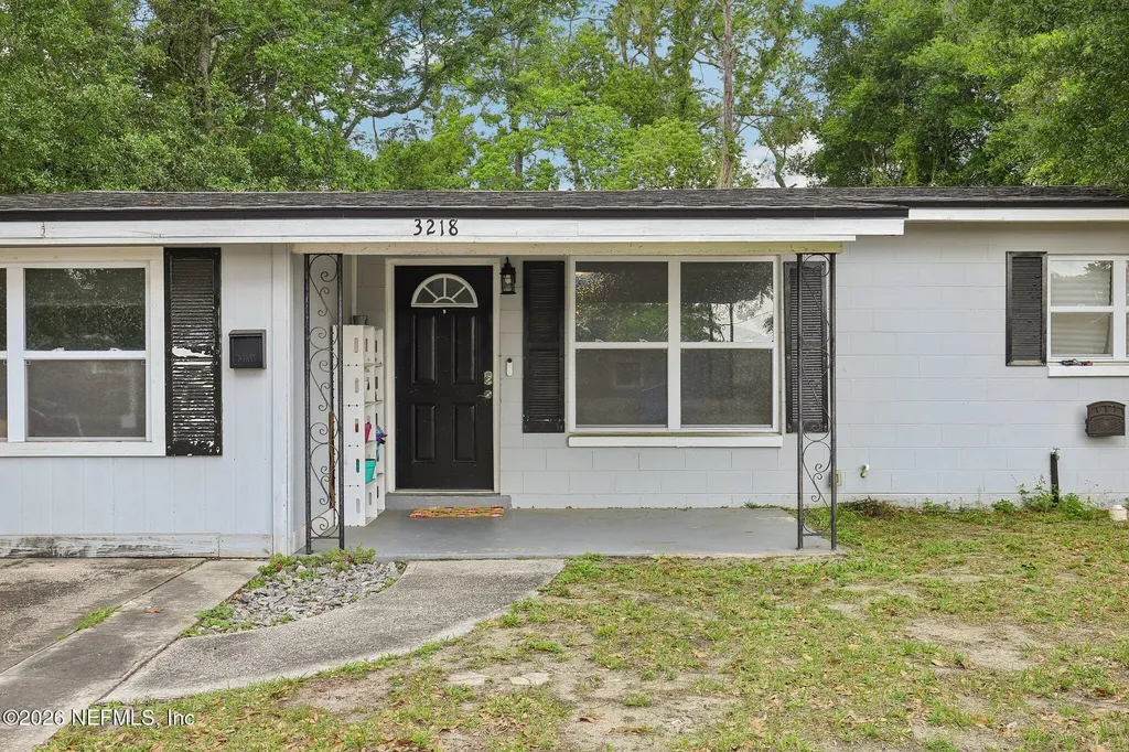 3218 Dalehurst Drive W Jacksonville FL 32277