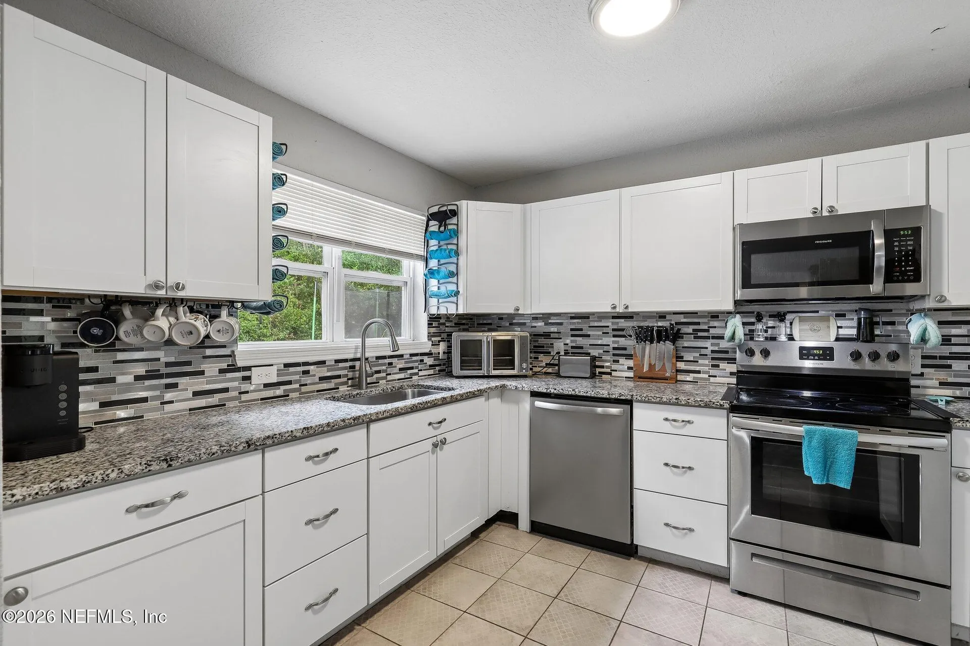 3218 Dalehurst Drive W Jacksonville FL 32277