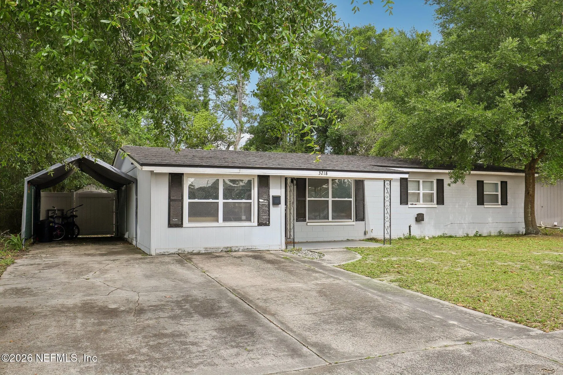 3218 Dalehurst Drive W Jacksonville FL 32277