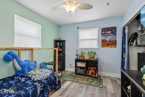 3218 Dalehurst Drive W Jacksonville FL 32277