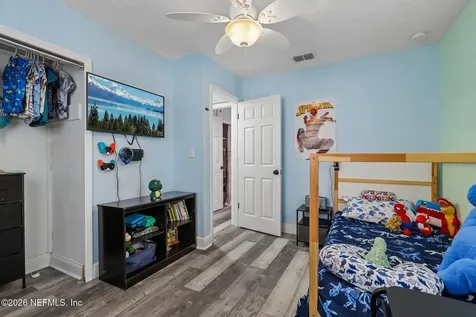 3218 Dalehurst Drive W Jacksonville FL 32277