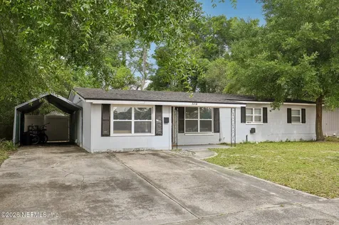 3218 Dalehurst Drive W Jacksonville FL 32277