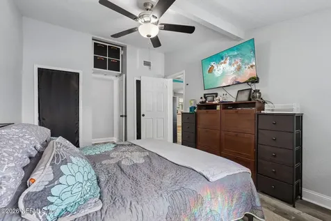 3218 Dalehurst Drive W Jacksonville FL 32277