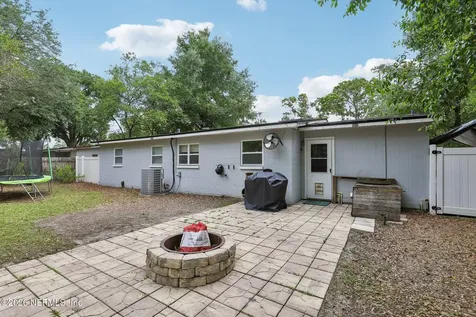 3218 Dalehurst Drive W Jacksonville FL 32277