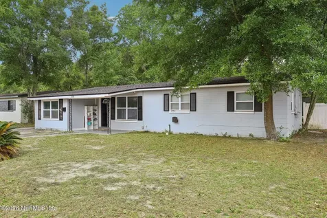 3218 Dalehurst Drive W Jacksonville FL 32277