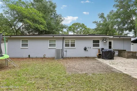 3218 Dalehurst Drive W Jacksonville FL 32277