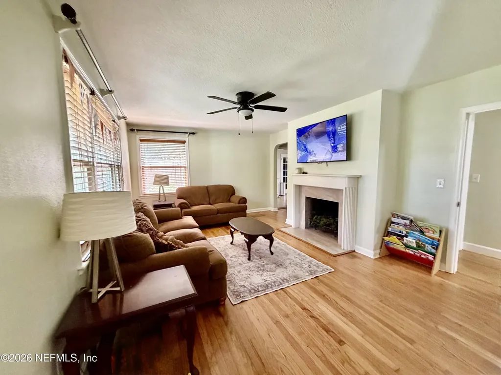 351 University Boulevard N Jacksonville FL 32211