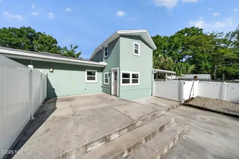 1364 Domas Drive Jacksonville FL 32211