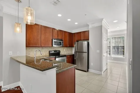 9823 Tapestry Park Circle Jacksonville FL 32246
