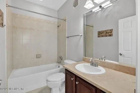 9823 Tapestry Park Circle Jacksonville FL 32246