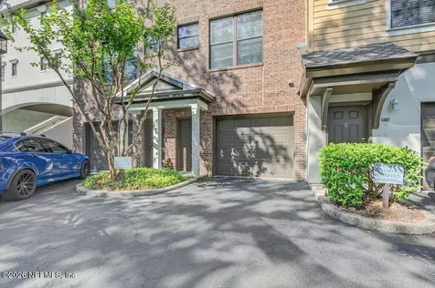 9823 Tapestry Park Circle Jacksonville FL 32246