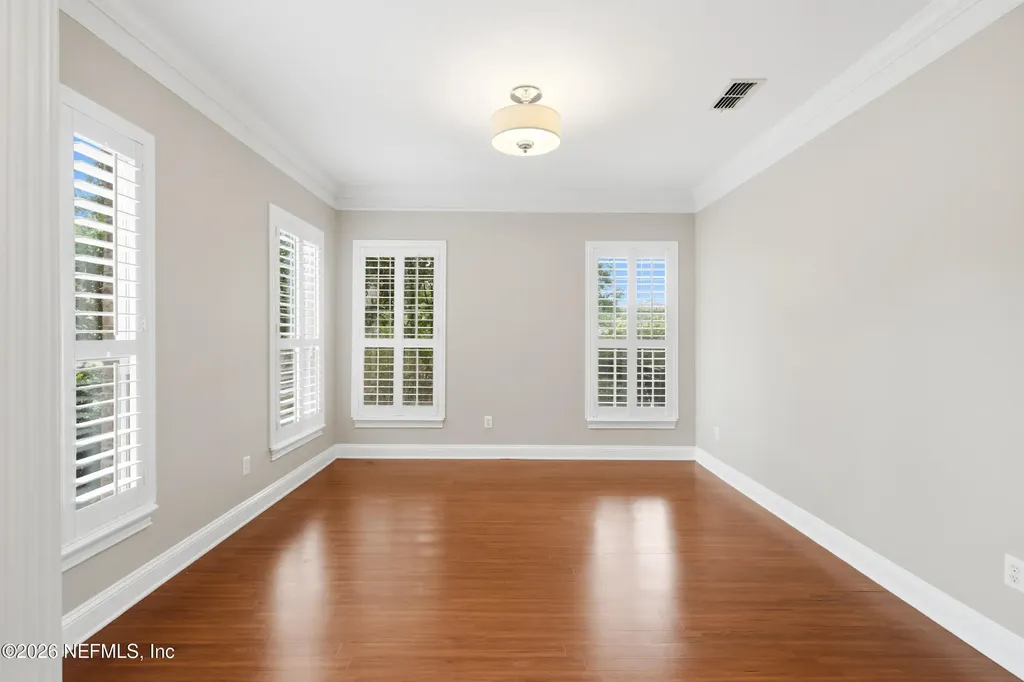 1124 Victory Lake Dr. Drive Jacksonville FL 32221