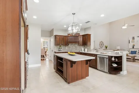 1124 Victory Lake Dr. Drive Jacksonville FL 32221
