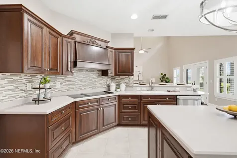 1124 Victory Lake Dr. Drive Jacksonville FL 32221