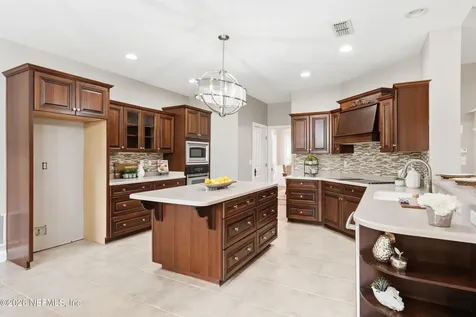 1124 Victory Lake Dr. Drive Jacksonville FL 32221