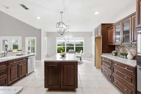 1124 Victory Lake Dr. Drive Jacksonville FL 32221