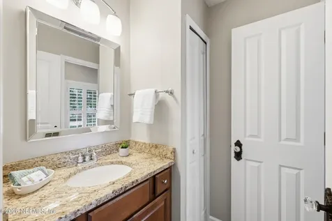 1124 Victory Lake Dr. Drive Jacksonville FL 32221