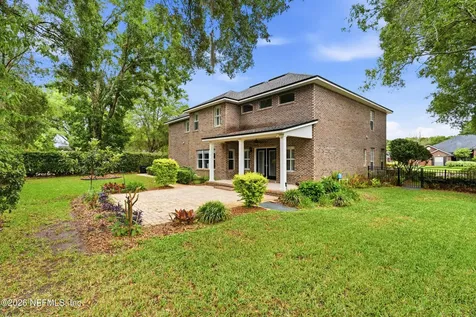 1124 Victory Lake Dr. Drive Jacksonville FL 32221
