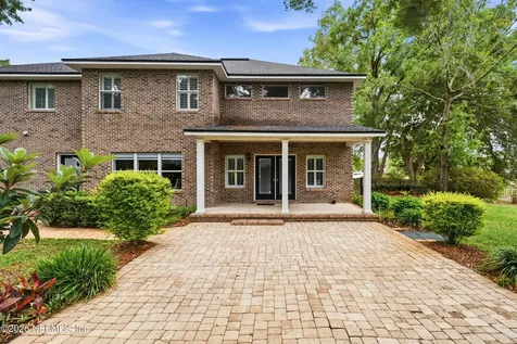 1124 Victory Lake Dr. Drive Jacksonville FL 32221