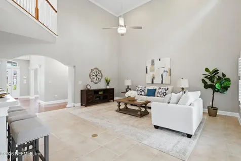 1124 Victory Lake Dr. Drive Jacksonville FL 32221
