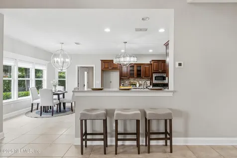 1124 Victory Lake Dr. Drive Jacksonville FL 32221