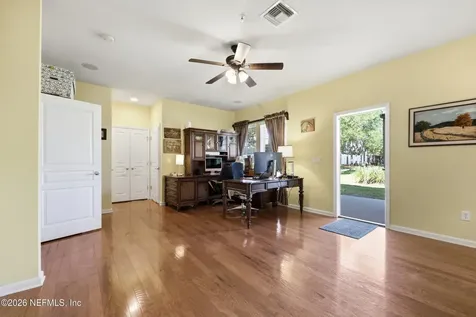 4286 Studio Park Avenue Jacksonville FL 32216