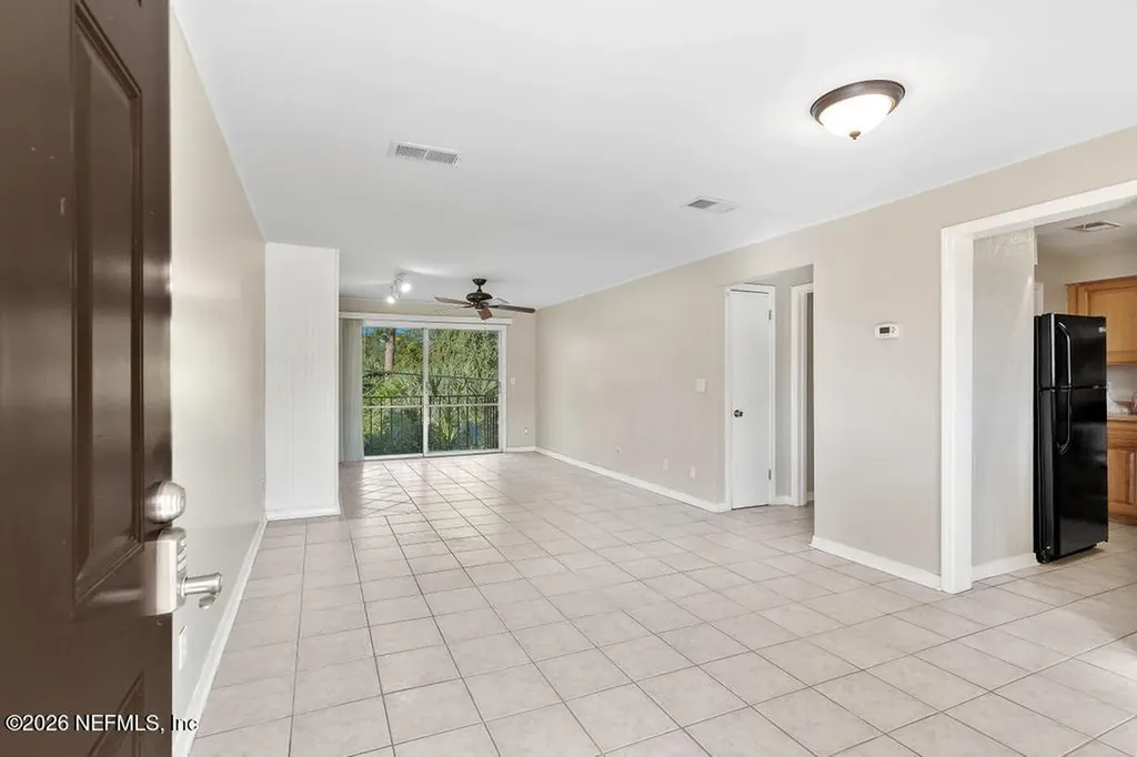 1618 El Camino Road Jacksonville FL 32216
