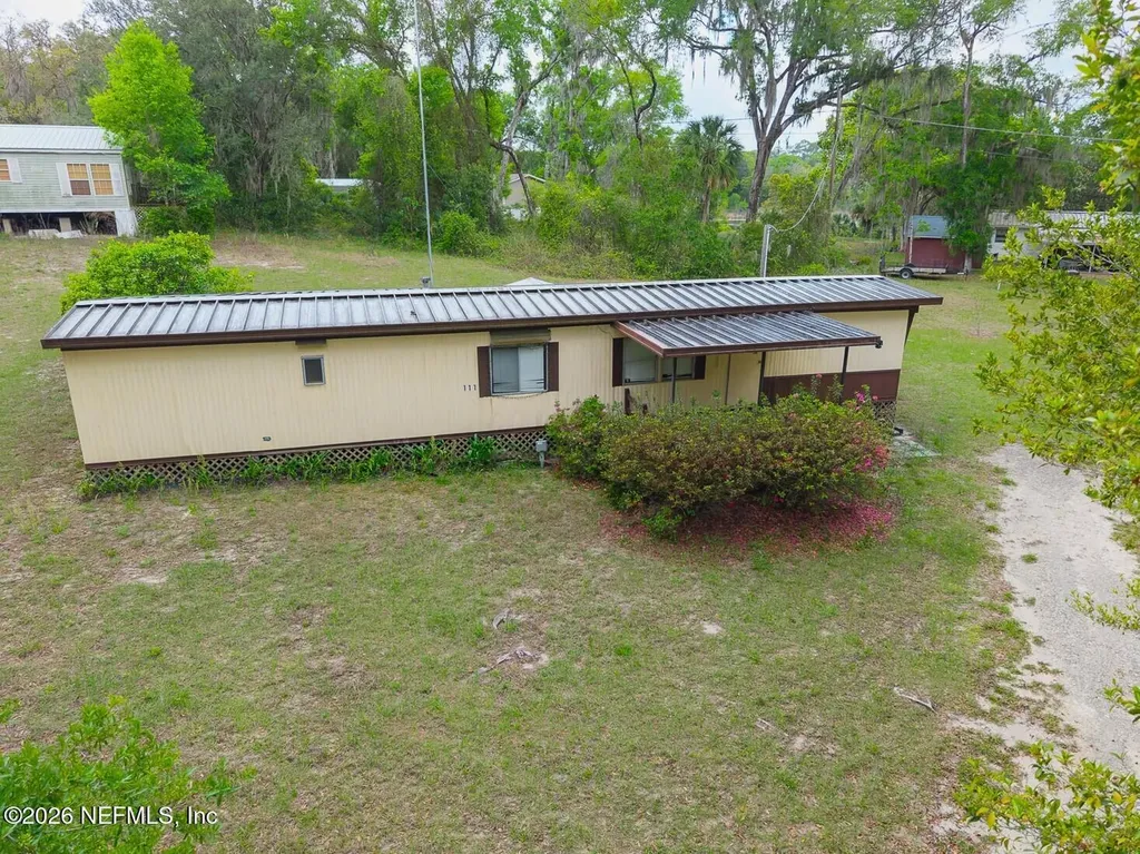 111 Palmer Avenue Pomona Park FL 32181