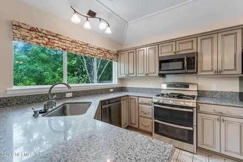 1826 Tierra Verde Drive Atlantic Beach FL 32233