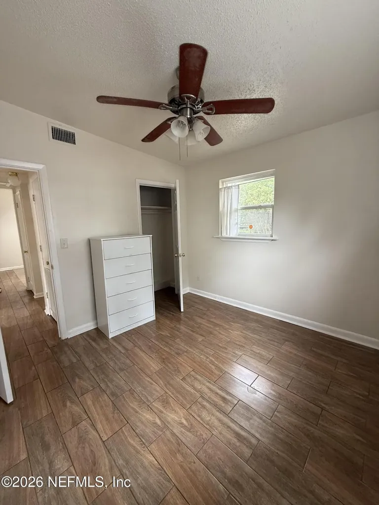 909 La Marche Drive Jacksonville FL 32205