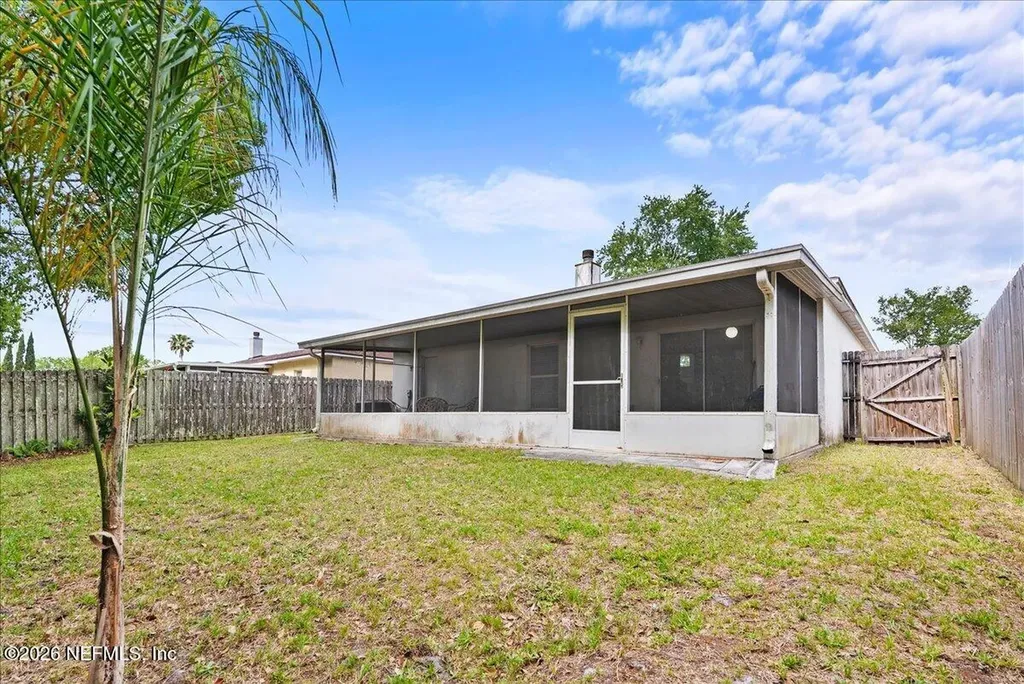 2675 R S Bailey Drive Drive E Jacksonville FL 32246
