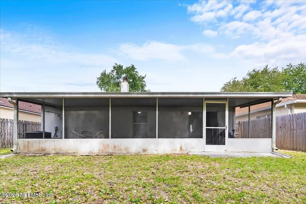 2675 R S Bailey Drive Drive E Jacksonville FL 32246