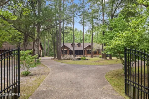 6967 Sharron Road Green Cove Springs FL 32043