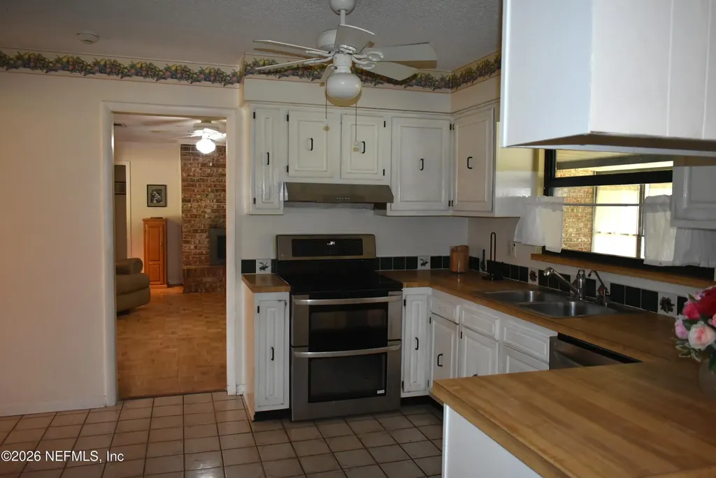 579 Tara Farms Drive Middleburg FL 32068