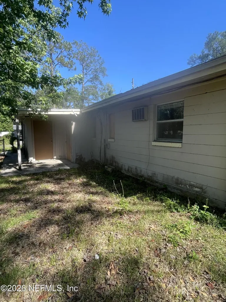 2930 Loran Drive N Jacksonville FL 32216
