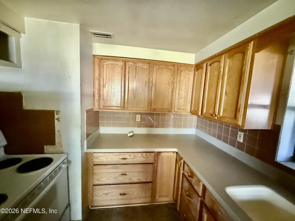 2930 Loran Drive N Jacksonville FL 32216