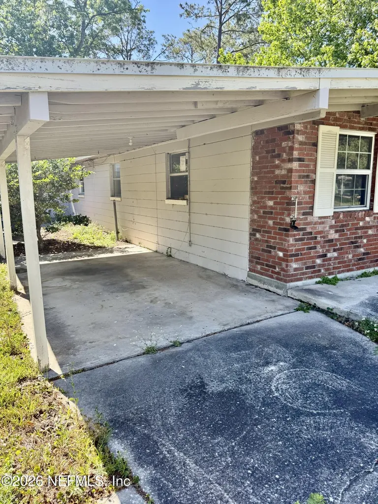 2930 Loran Drive N Jacksonville FL 32216