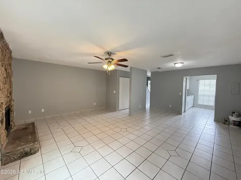 6024 Du-clay Road Jacksonville FL 32244