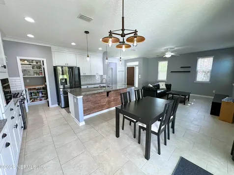 7048 Rosabella Circle Jacksonville FL 32258