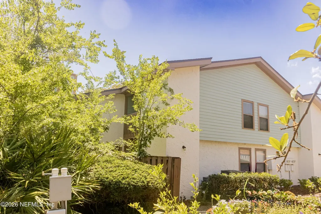 1403 W Defender Court Jacksonville FL 32233