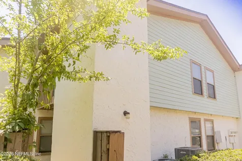 1403 W Defender Court Jacksonville FL 32233