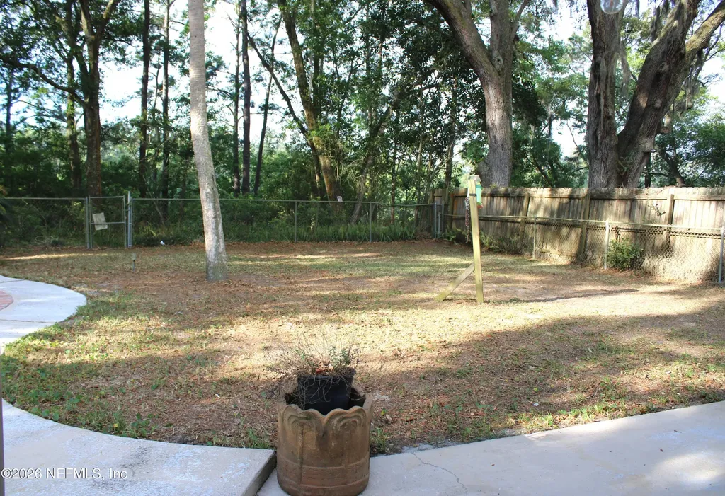 8648 Emerald Isle Circle S Jacksonville FL 32216
