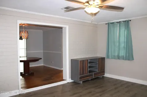 8648 Emerald Isle Circle S Jacksonville FL 32216
