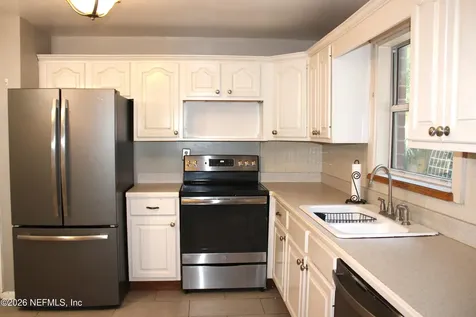 8648 Emerald Isle Circle S Jacksonville FL 32216